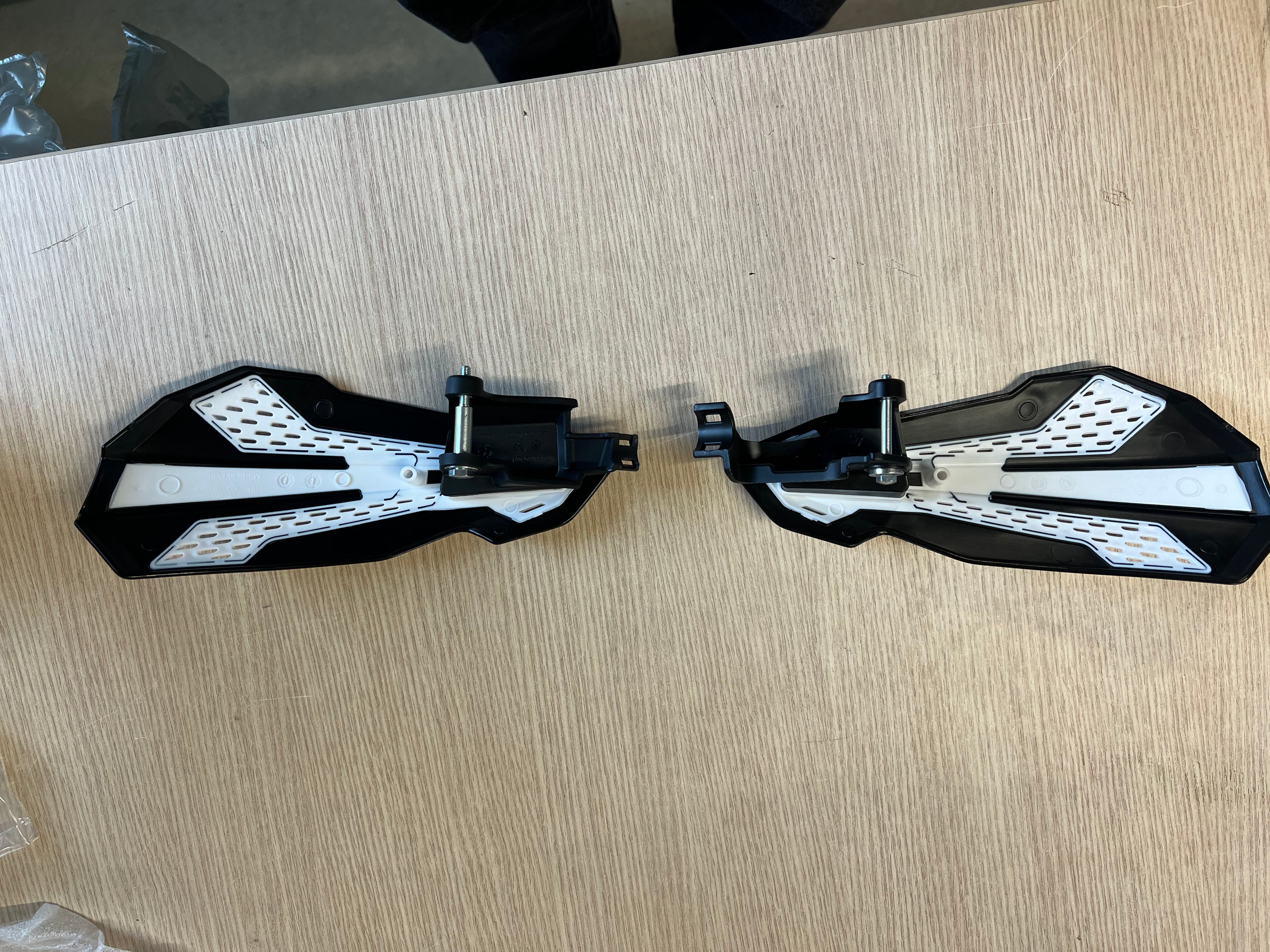 Protège-Mains MX Flow POLISPORT