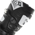 Botte trial Gaerne Balance Pro Tech noire 2524-001 détail cuir et plaque tibia