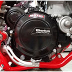 Couvercle d'embrayage extérieur origine Beta référence 026.01.018.80.52 monté sur un moteur Beta RR 2T