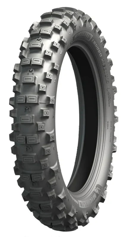 Pneu Michelin Medium Enduro pour moto enduro et hard enduro sur terrain mixte offrant grip, motricité et longévité