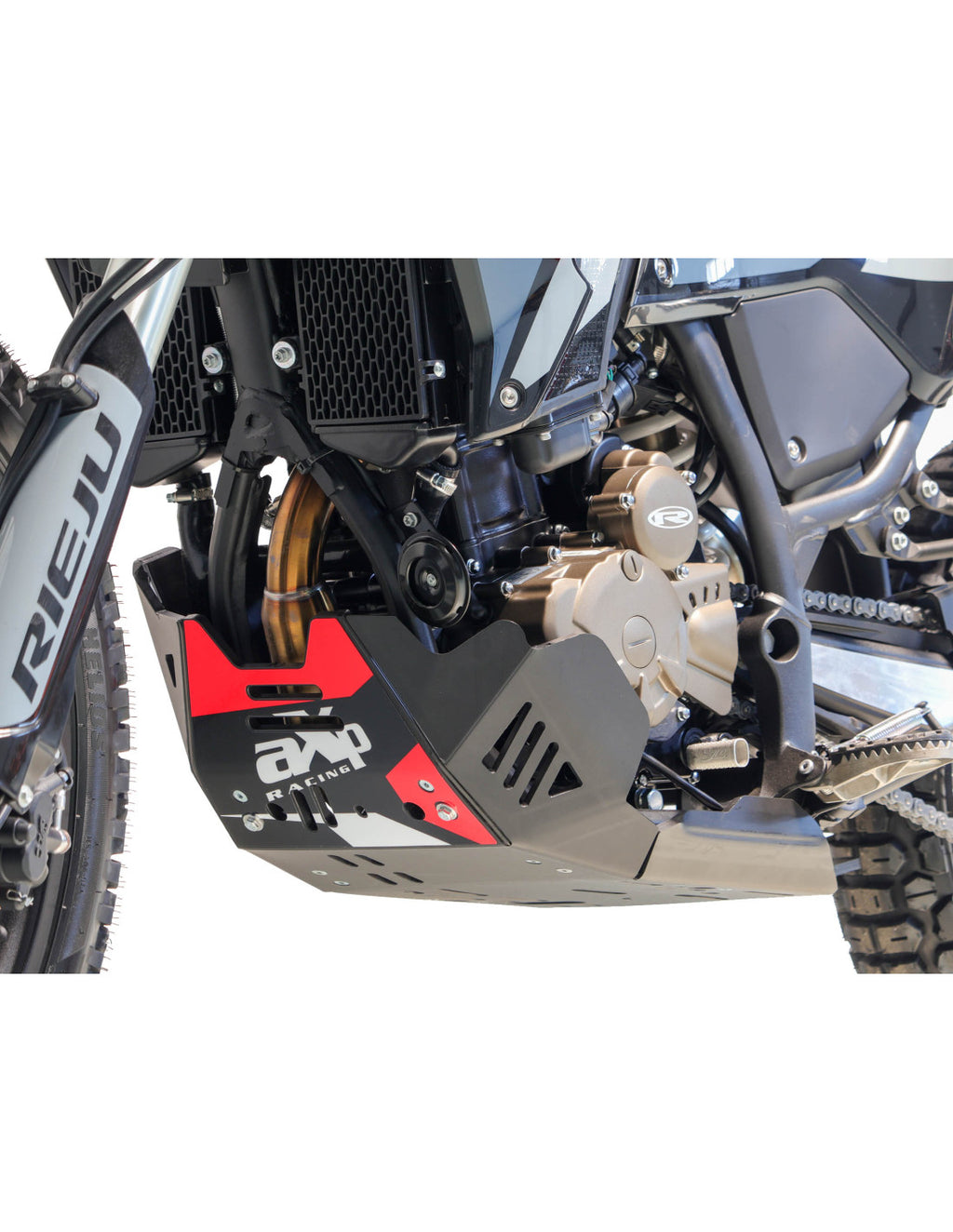 Sabot AXP PEHD 8mm Rieju Aventura Rally 307 - vue avant protection cadre et pompe à eau
