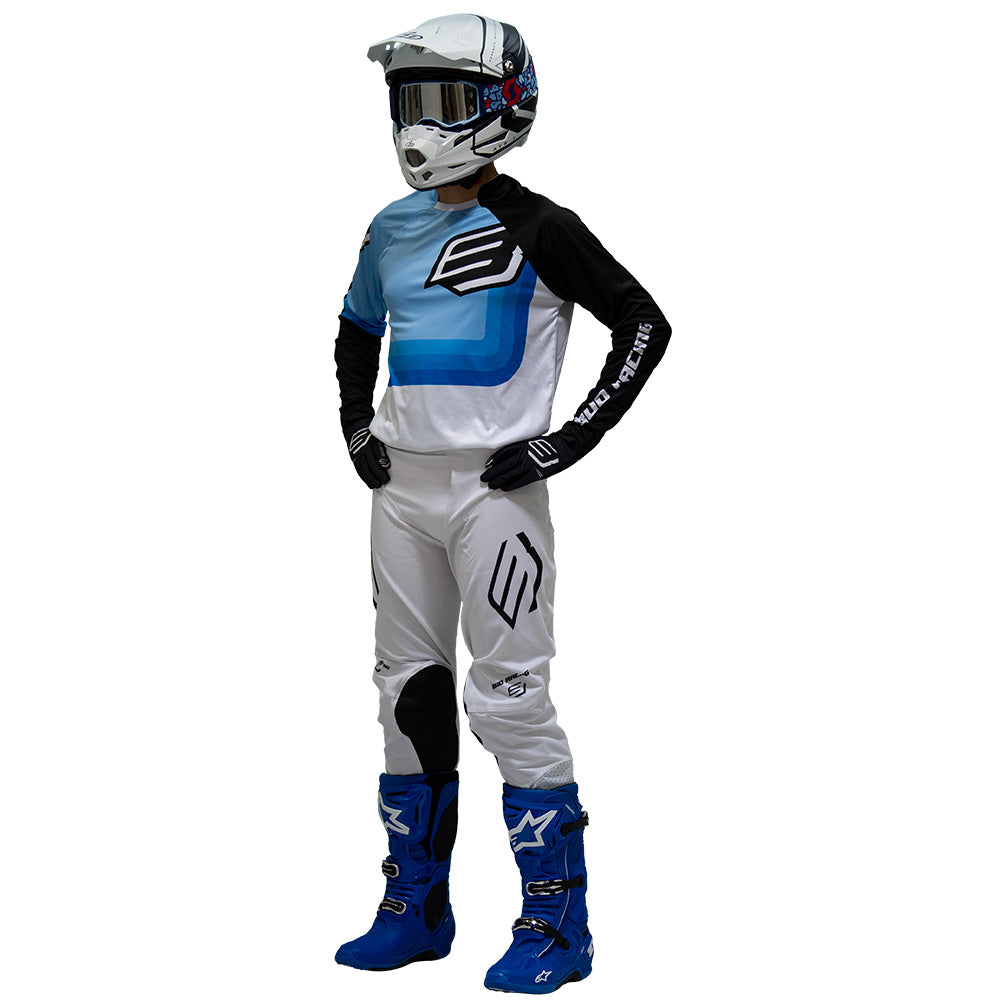 Tenue complète enfant Bud Racing 95 Evo bleu ciel noir blanc - vue d'ensemble