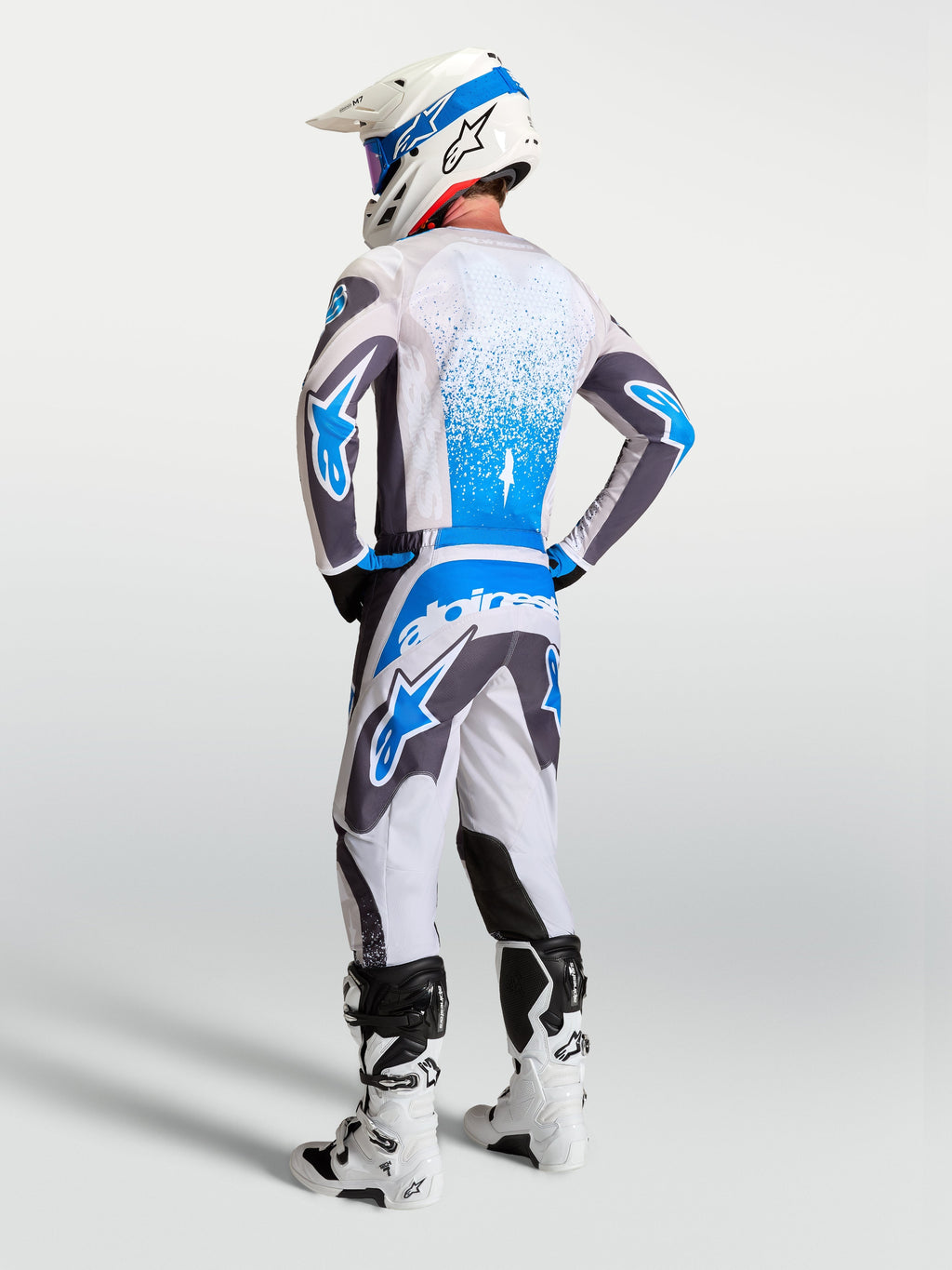 Tenue cross Alpinestars Fluid Drag gris bleu vue de dos