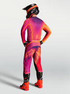 Tenue cross Alpinestars Fluid Kepler violet orange vue de profil