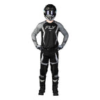 Tenue cross Fly Racing Evolution DST Bolt 2027 Noir Gris portée - maillot et pantalon
