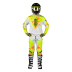 Tenue cross Fly Racing Kinetic Blur 2027 Blanc Jaune fluo Orange portée - maillot et pantalon