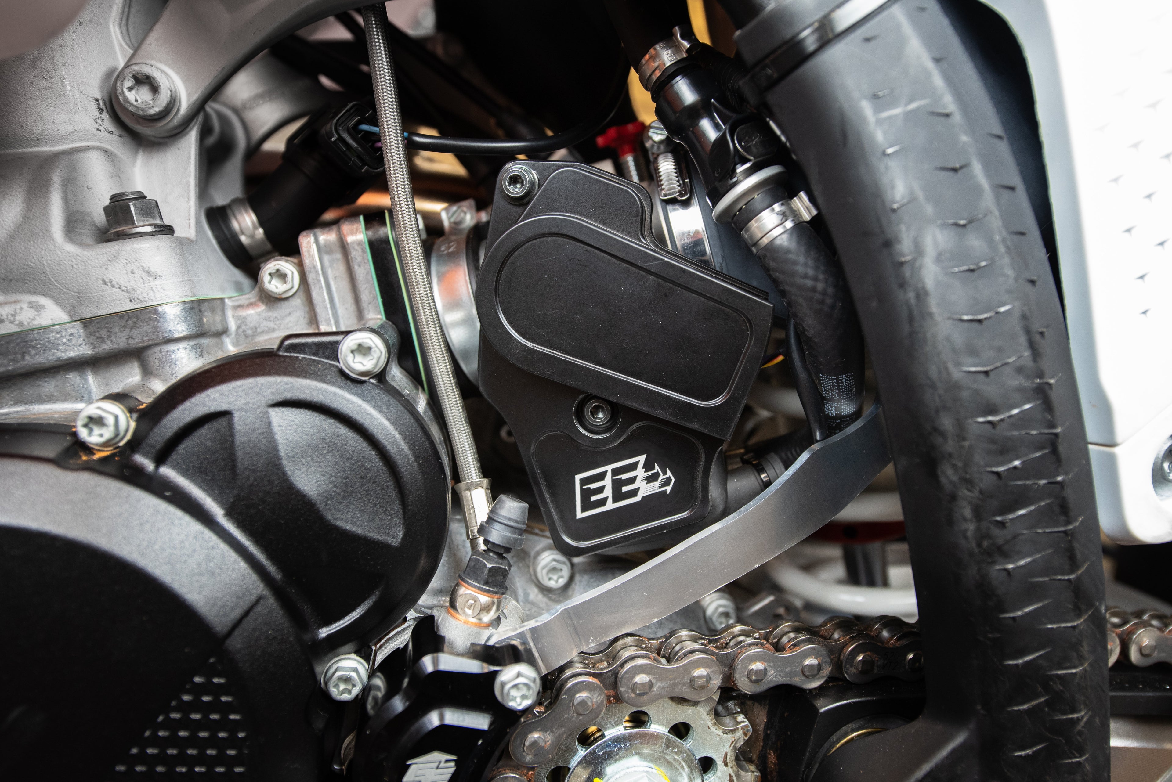 Protection Corps d'Injection 2T 125-300 Enduro Engineering KTM Husqvarna GasGas 2023 - 2027